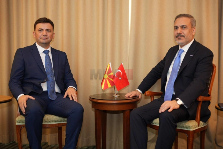 Ministri Osmani u takua me shefin e diplomacisë turke Fidan