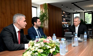 Министерот Буши се сретна со делегација на МВР на Косово