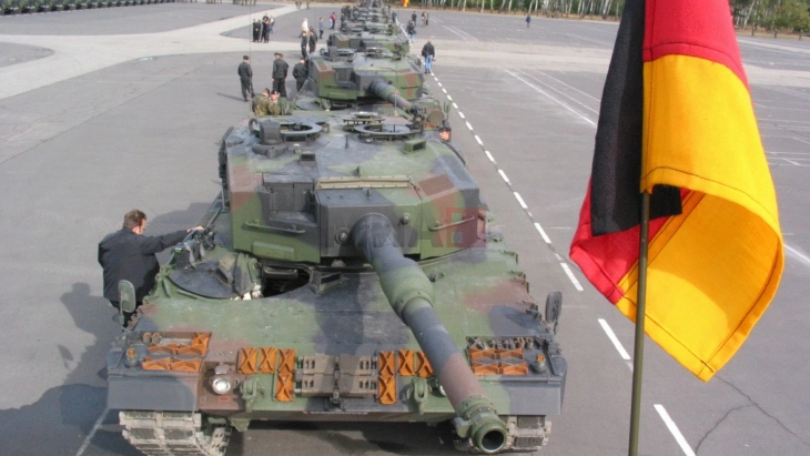 Gjermania dërgoi armë dhe pajisje ushtarake në Ukrainë