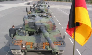 Gjermania dërgoi armë dhe pajisje ushtarake në Ukrainë