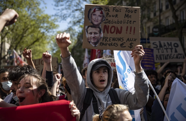 Демонстрации против екстремната десница во Франција