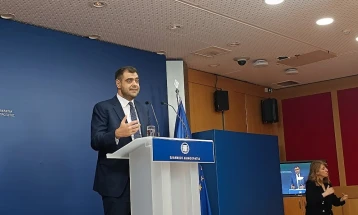 Маринакис: Во овој момент не сме до точка да ставиме вето, но почитувањето на Договорот е неопходен предуслов за ЕУ перспективата на Северна Македонија