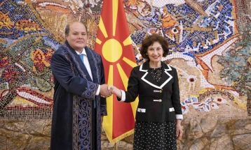 Претседателката Сиљановска Давкова ги прими акредитивите на новоименуваниот амбасадор на Република Казахстан, Сатибалди Буршаков