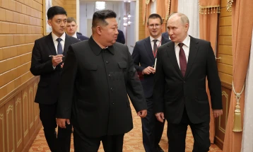 Putini në Korenë e Veriut: Rusia lufton kundër hegjemonisë amerikane