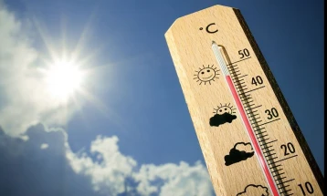 Valë e të nxehtit në vend me temperatura deri 40 gradë, kompetentët me rekomandim për mbrojtje të qytetarëve