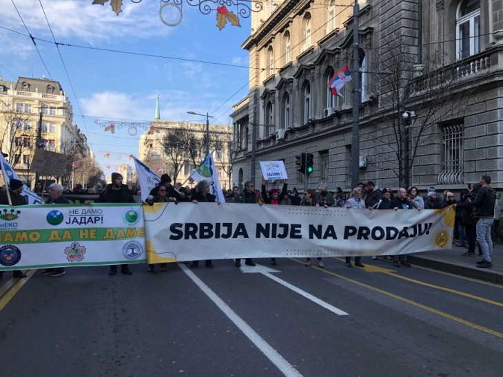 Ноје Цирхер Цајтунг : Проектот Рио Тинто само спиеше, ниту Вучиќ ниту ЕУ не се откажуваат од литиумот во Србија