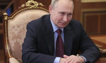 Путин: Русија не ја исклучува можноста да испорача оружје на други земји