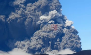 Еруптираше вулканот на Камчатка
