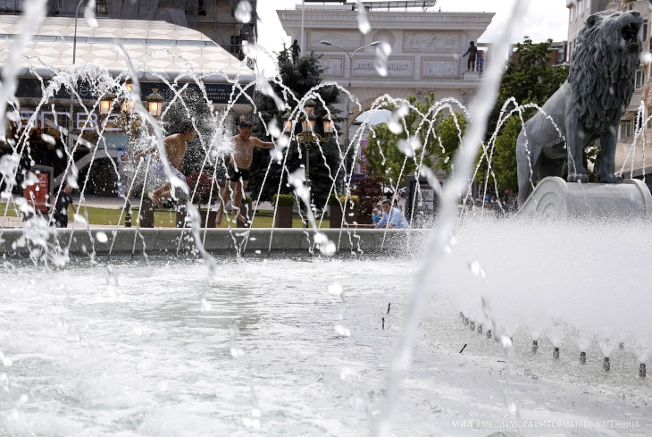 Nationwide heatwave persists, warnings of temps as high as 40°C