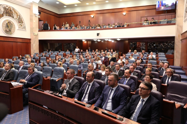 Vazhdoi seanca parlamentare për zgjedhjen e qeverisë së re