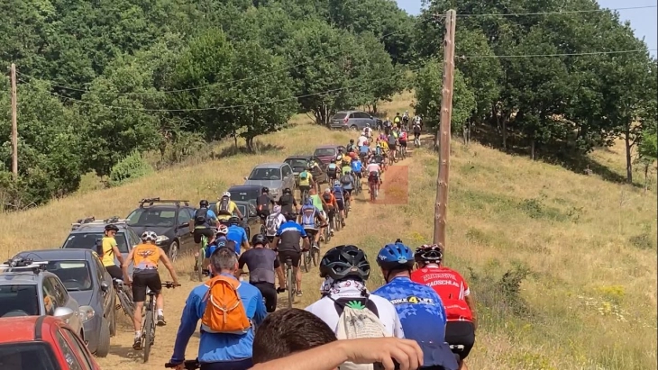 Прва планинска велосипедска трка „Манданата 2024“ се возеше на Осоговските Планини