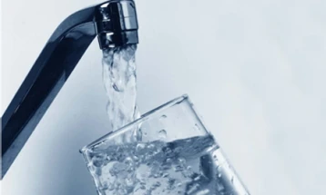 Испорачаната вода од јавен водовод лани намалена за 0,9 проценти, домаќинствата потрошиле 68,9 проценти