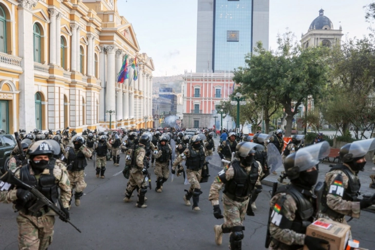 Девет повредени во обидот за воен преврат во Боливија