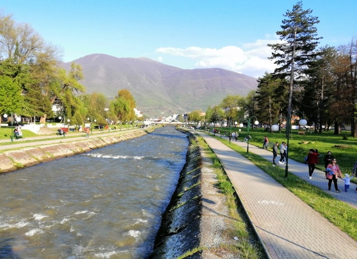ЦУК: Стабилна состојбата со водостоите на реките во Тетовско и Гостиварско, патните правци проодни