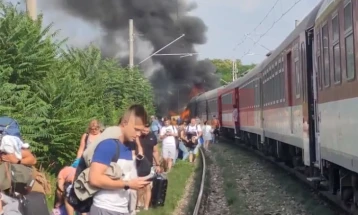 Gabimi njerëzor me gjasë është shkaku i përplasjes mes trenit dhe autobusit në Sllovaki