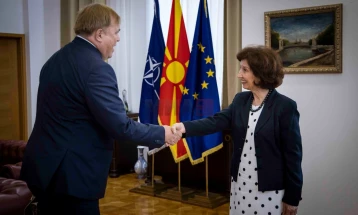 Presidentja Siljanovska Davkova ka pritur ambasadorin çek, Jaroslav Ludva