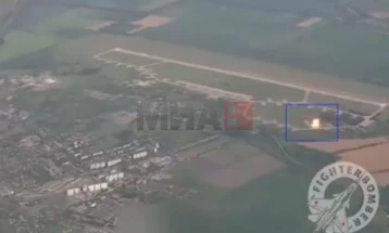 Rusët shkatërruan pesë aeroplanë luftarakë ukrainas SU-27 në aeroportin Mirhorod