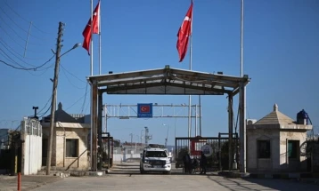 Турција ја затвори границата со Сирија
