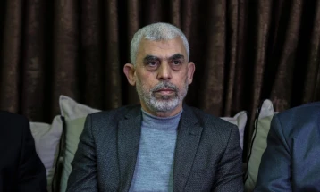 „Ашарк ал-Аваст“: Само две или три лица знаат каде се крие лидерот на Хамас, Јахја Синвар