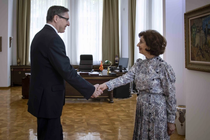 President Siljanovska Davkova meets Australian Ambassador Emery