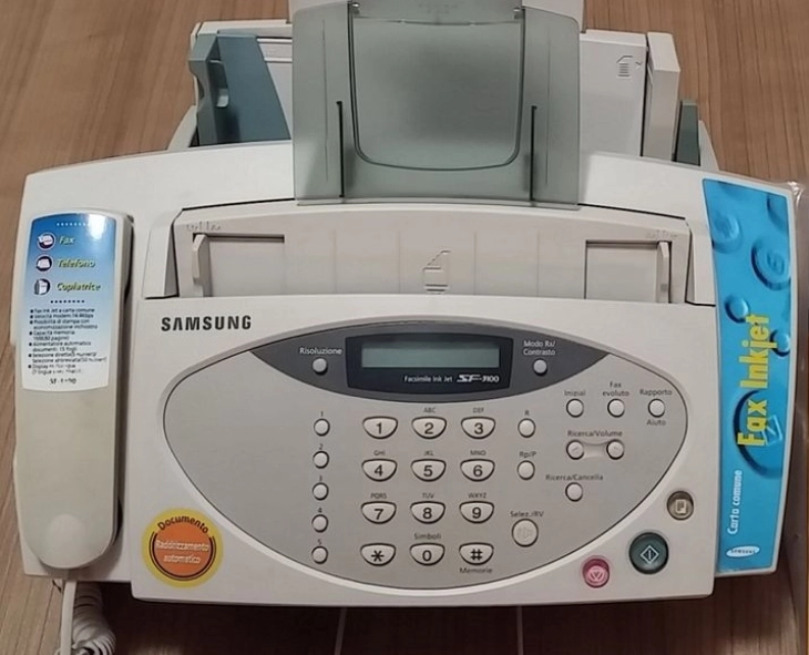 Бундестагот конечно се откажа од факс машините