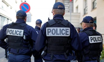 Franca shpërndau 30.000 policë për shkak të frikës nga trazirat në ditën e zgjedhjeve