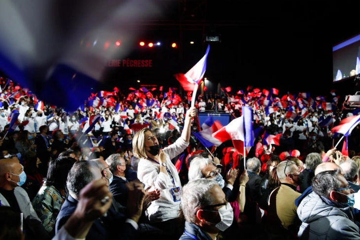 Во Франција неизвесност на три дена пред вториот круг од парламентарните избори