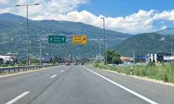 СВР Тетово очекува зголемен интензитет на сообраќај, апелира возачите да ги почитуваат законските прописи