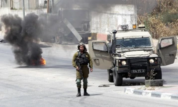 Седум Палестинци загинаа во израелска рација на Западниот Брег