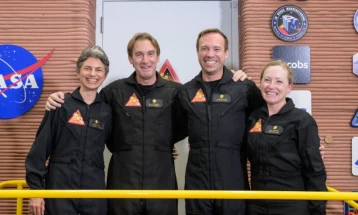 Волонтери на НАСА завршија мисија со симулација на живот на Марс по повеќе од една година