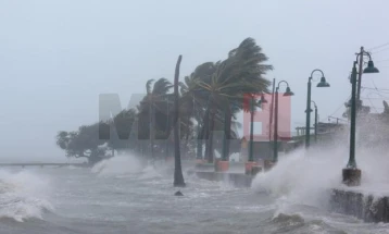 Të paktën shtatë persona kanë humbur jetën nga uragani 
