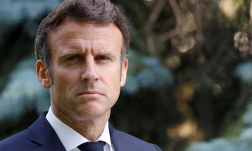Левичарите во Франција го обвинија Макрон за обид за бришење на изборните резултати