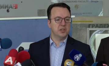 Николоски: Вработените во МЖ и Пошта ќе земат плата, полицијата и обвинтелството ќе истражува за нивната презадолженост