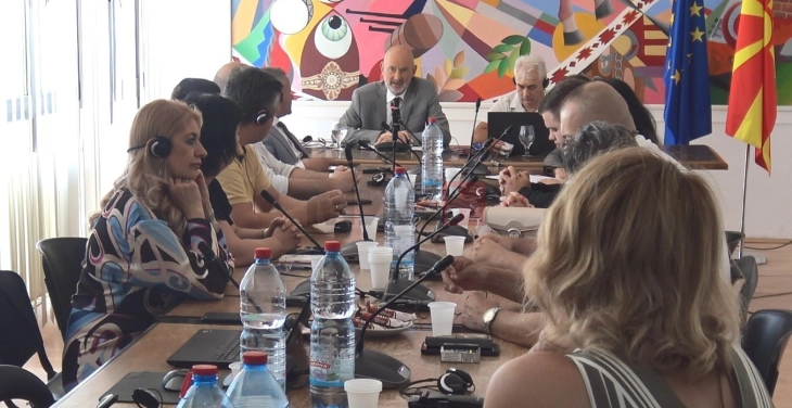 Евроамбасадорот Гир ја посети Општина Виница