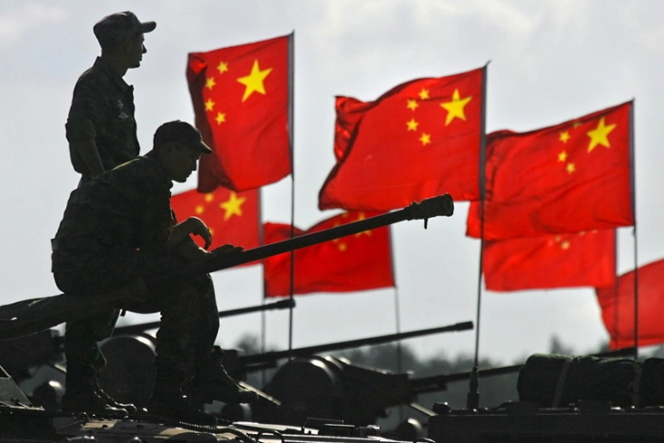 Kina i hodhi poshtë akuzat e NATO-s për mbështetje të luftës ruse në Ukrainë