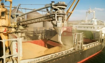 Украина на Крим заплени брод кој транспортирал жито