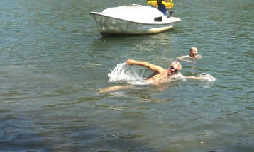 Петровденски пливачки маратон на браната Гратче кај Кочани на докторот Бошко Илиев од Кавадарци