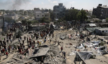 Sulm izraelit në Kan Junis, Hamasi pohon se dhjetëra palestinezë janë vrarë apo lënduar