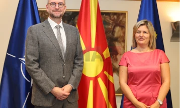 Ministrja Bozhinovska është takuar me Bjorn Gabriel nga Banka Evropiane e Investimeve