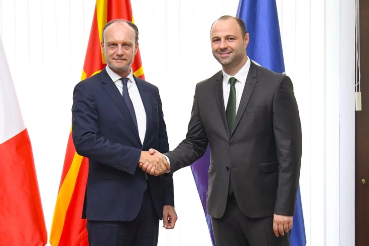 Takime të ministrit Misajlovski me ambasadorin e Francës dhe Kosovës, Bomgartner dhe Qehaja