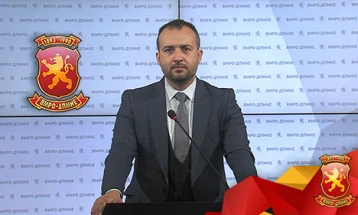 Прес-конференција на пратеникот Лефков од ВМРО-ДПМНЕ (во живо)