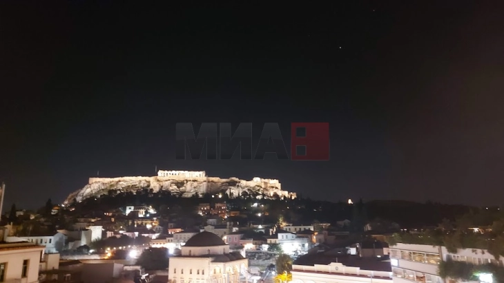 Во делови на Атина веќе десет дена минималната ноќна температура е над 30 степени