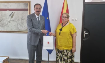 Средба на министерката Јаневска со турскиот амбасадор Улусој