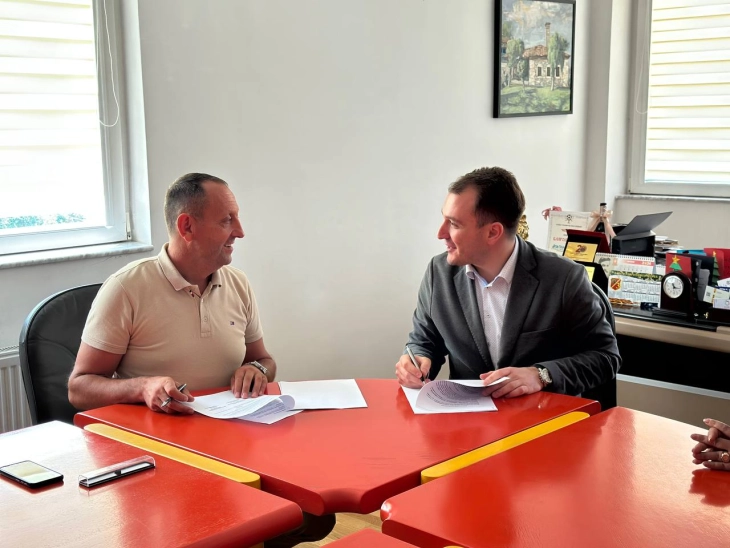 Ќе се отвори административна канцеларија за услуги за граѓаните во Општина Јегуновце „Една точка за услуги“