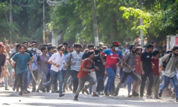 Бангладеш воведе полициски час и распореди војска поради студентските протести