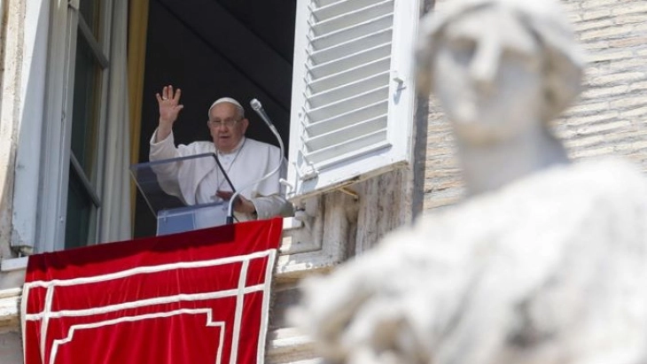 Папата Франциск се надева дека Олимписките игри во Париз ќе бидат повод за примирје во конфликтите