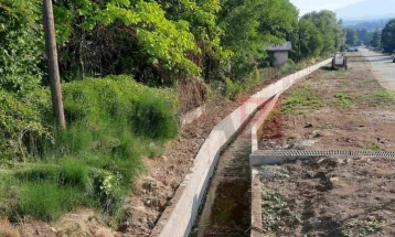 Заврши изградбата на отворен канал за атмосферска вода во Берово