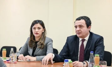Курти го нападна обвинителството: Им требаа 10 часа да ја испитаат Хаџиу, а 10 месеци нема обвинение за Радоичиќ