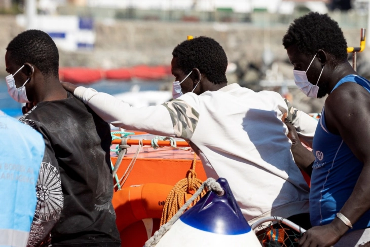 Fundoset një anije në Mauritani, janë mbytur të paktën 25 migrantë