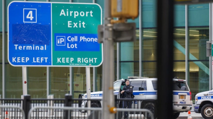 Nëntë persona janë lënduar në zjarrin që shpërtheu në aeroportin XHFK në Nju-Jork